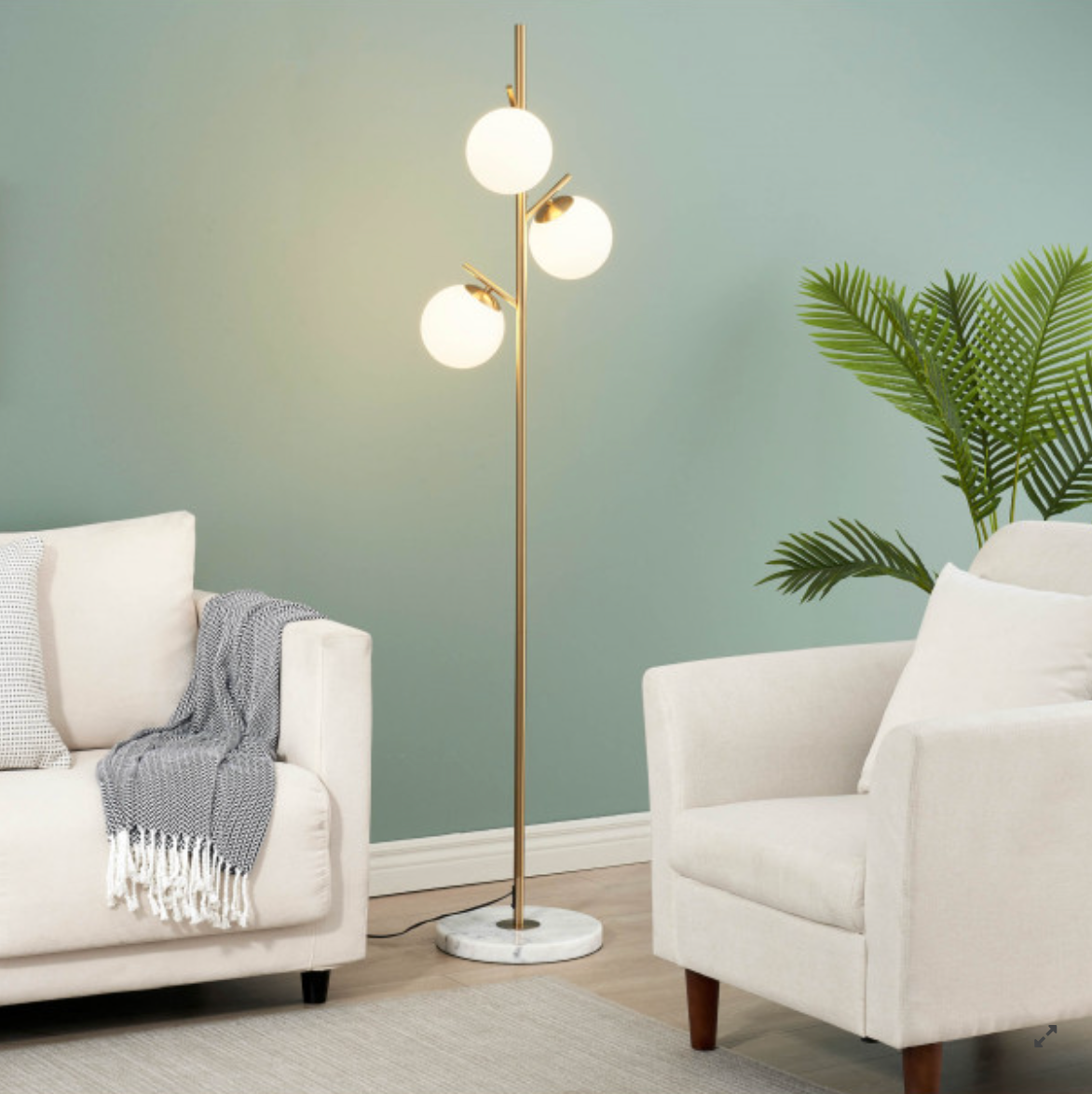 Lampadaire doré 3 globes blanc - Estrela